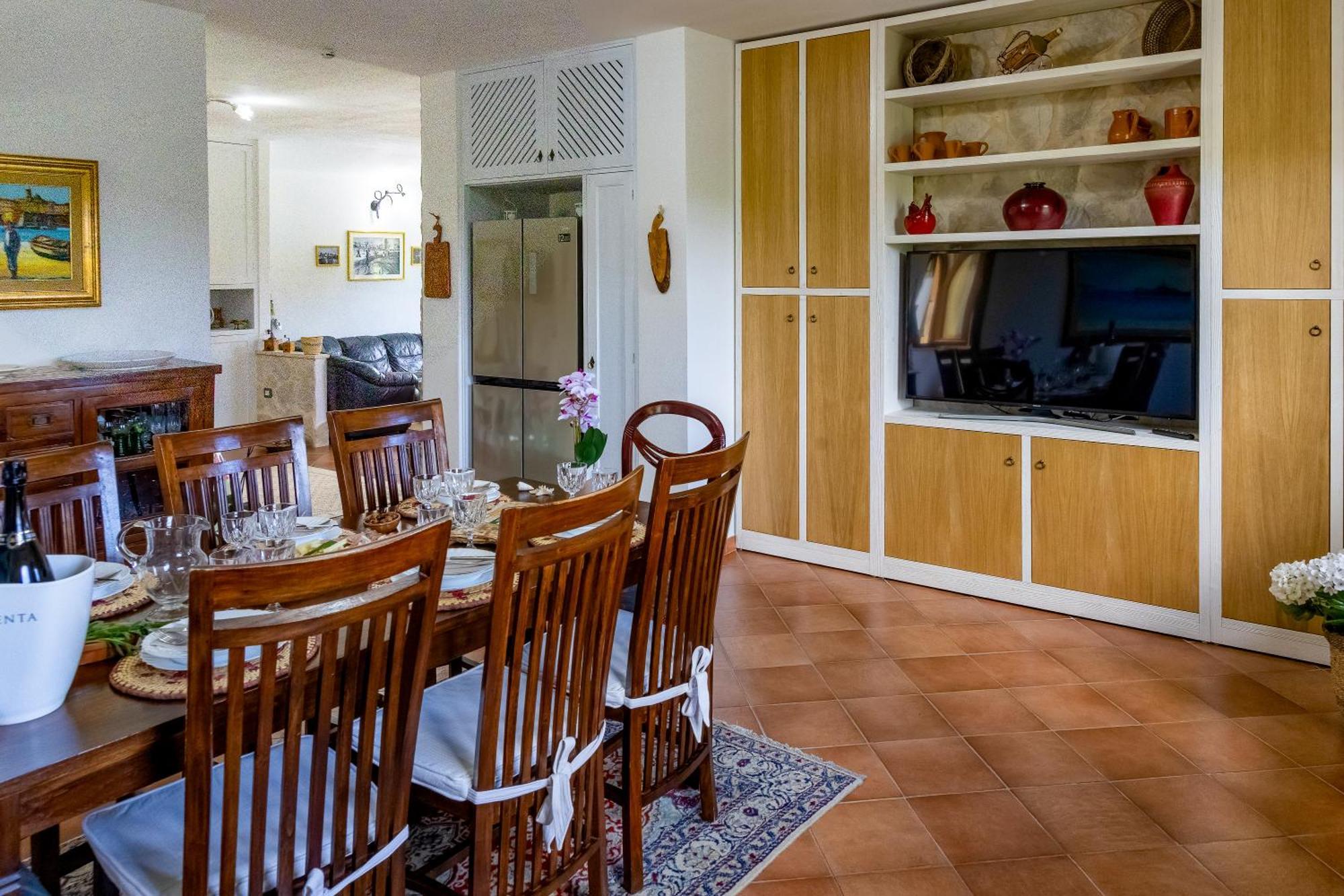 Villa Saige , Piscina Con Idromassaggio Alghero Luaran gambar